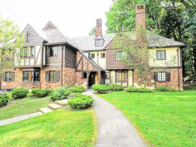 Apartment for rent in Oak Hill, New York