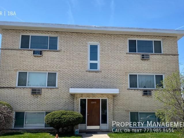 Apartment for rent in Blue Island, Illinois