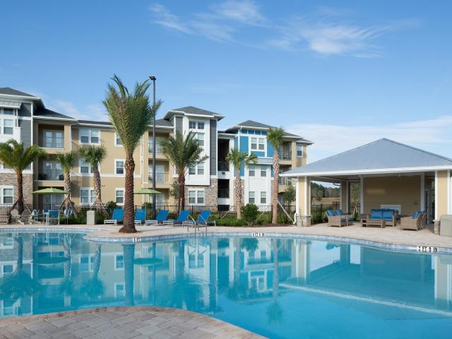 Apartment for rent in Four Corners, Florida