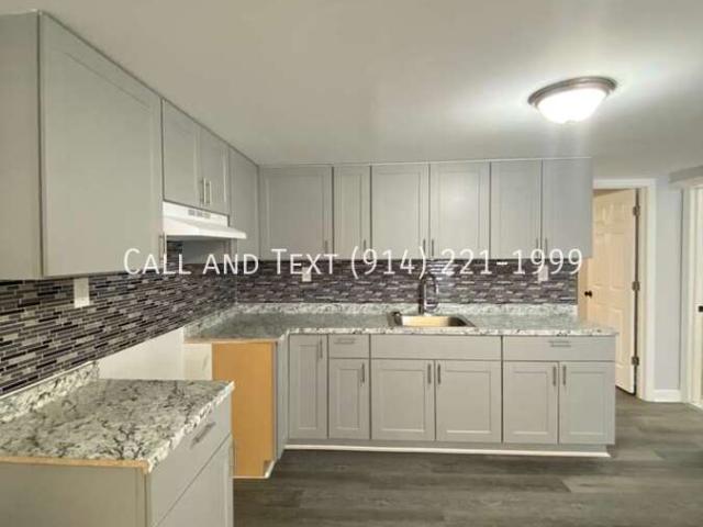 Apartment for rent in Glenwood, New York