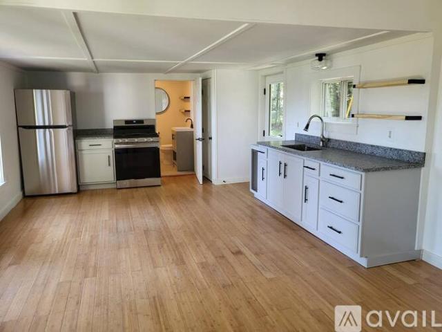 Apartment for rent in South Thomaston, Maine