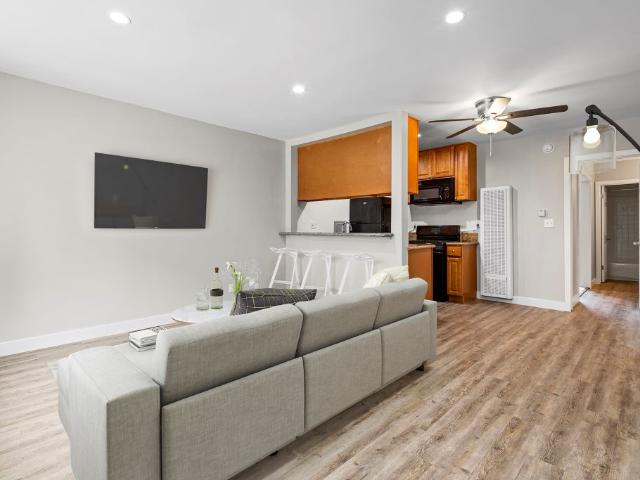 Apartment for rent in Sherman Oaks Neighborhood Council District, Canoga Park