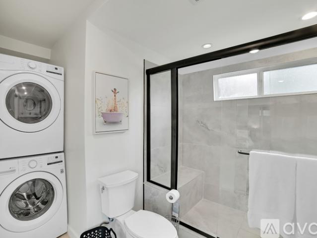 Apartment for rent in Sherman Oaks Neighborhood Council District, Canoga Park