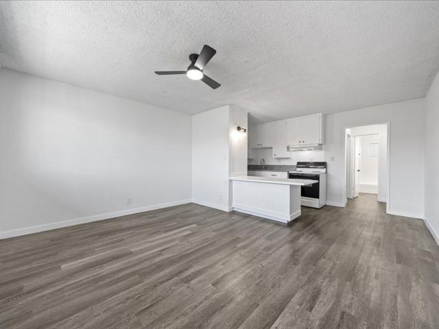 Apartment for rent in Long Beach, California