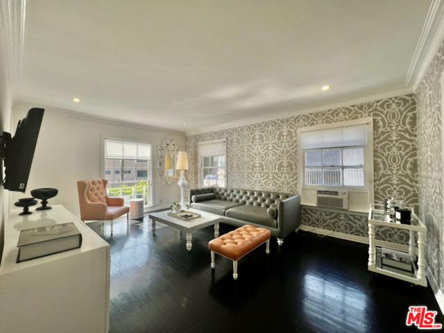 Apartment for rent in Canoga Park, California