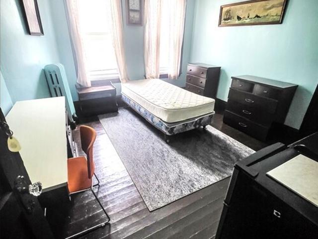 Apartment for rent in Bristol, Massachusetts