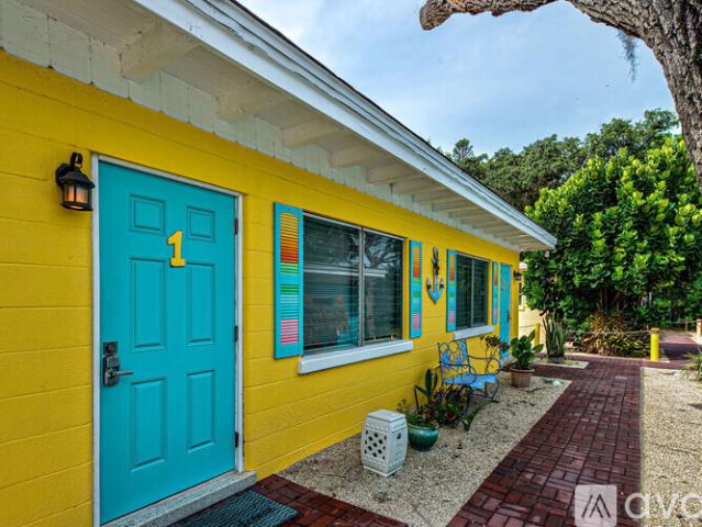 Apartment for rent in Manasota, Florida