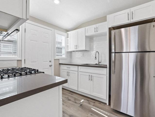 Apartment for rent in Huntington Beach, California