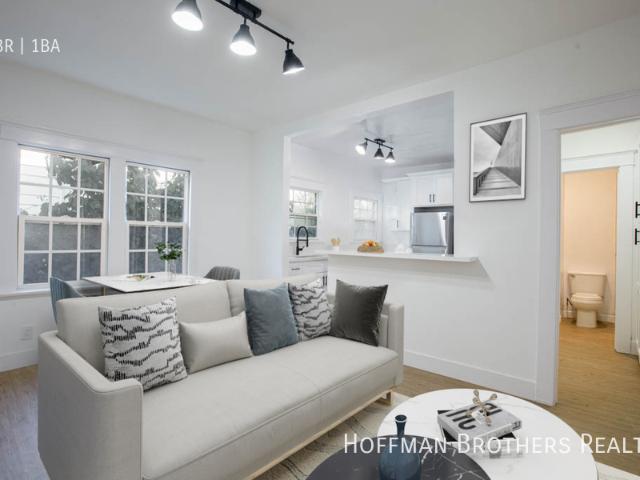 Apartment for rent in Canoga Park, California