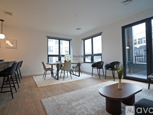 Apartment for rent in West Roxbury, Boston