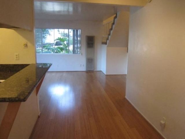 Apartment for rent in Redondo Beach, California