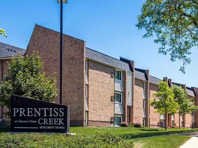 Apartment for rent in Downers Grove, Illinois