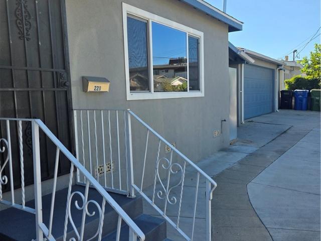 Apartment for rent in Canoga Park, California