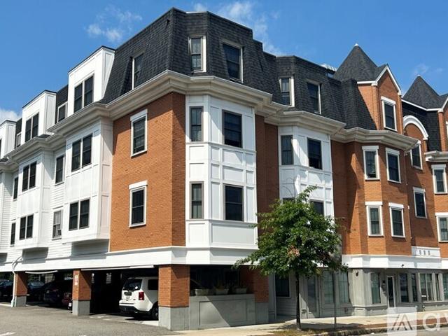 Apartment for rent in Dedham, Massachusetts