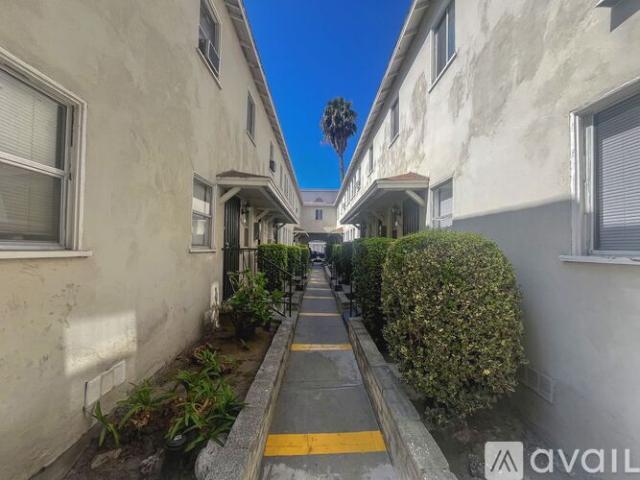 Apartment for rent in Canoga Park, California