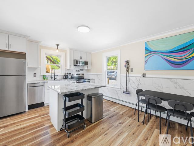Apartment for rent in Mystic River Historic District, Groton