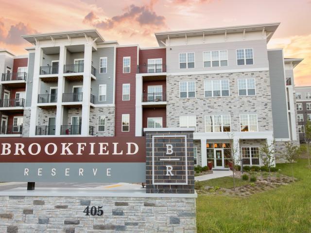 Apartment for rent in Brookfield