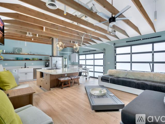 Apartment for rent in El Segundo, California