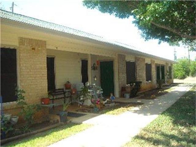 Apartment for rent in Dilley, Texas