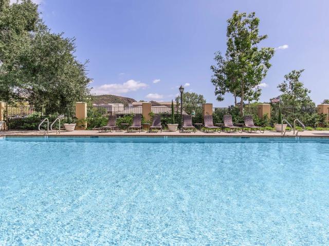 Apartment for rent in Ladera Ranch, California