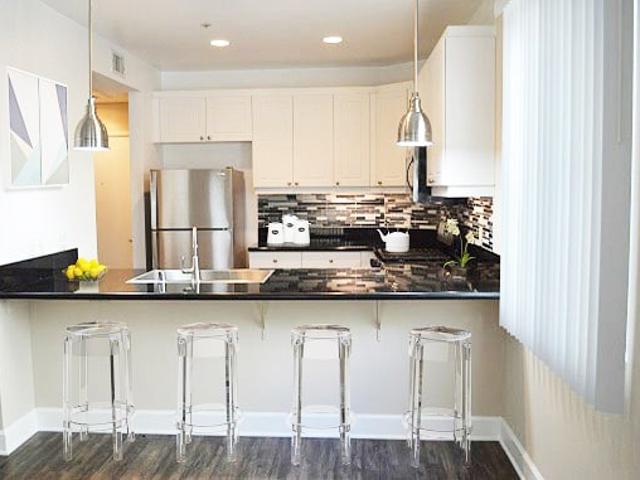 Apartment for rent in Burbank, California