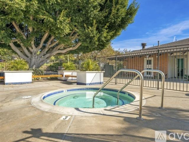 Apartment for rent in Friar's Village, San Diego