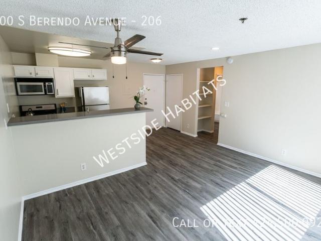 Apartment for rent in Westmont, Canoga Park
