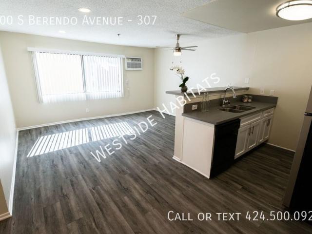 Apartment for rent in Westmont, Canoga Park
