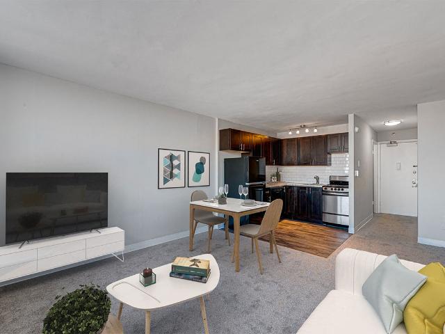 Apartment for rent in Harwood Heights, Illinois