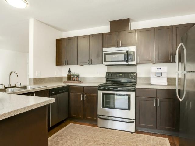 Apartment for rent in Burton Homes, Vancouver