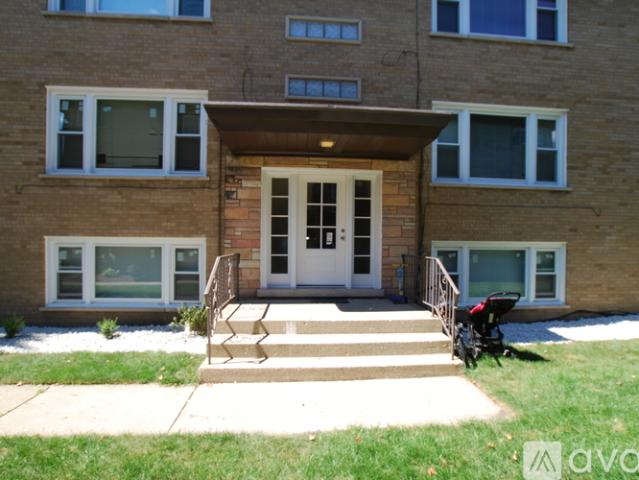 Apartment for rent in Riverside, Illinois