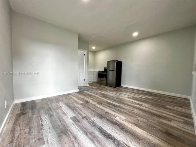 Apartment for rent in Hallandale, Florida