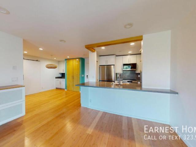 Apartment for rent in Canoga Park, California