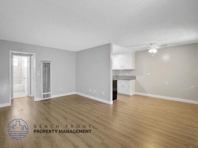Apartment for rent in Long Beach, California