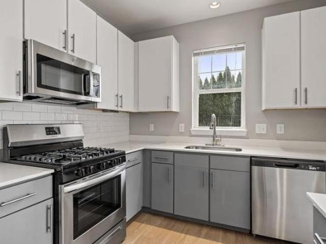 Apartment for rent in Cohasset Apartment for rent in Cohasset