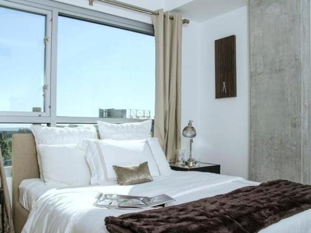Apartment for rent in Canoga Park, California