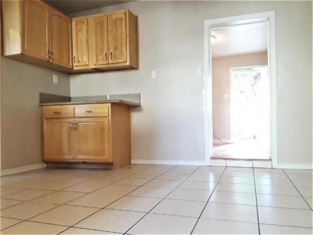 Apartment for rent in Azusa, California