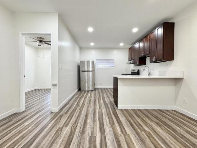 Apartment for rent in Long Beach, California