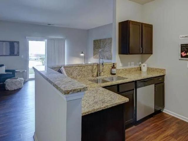 Apartment for rent in Mchenry, Illinois