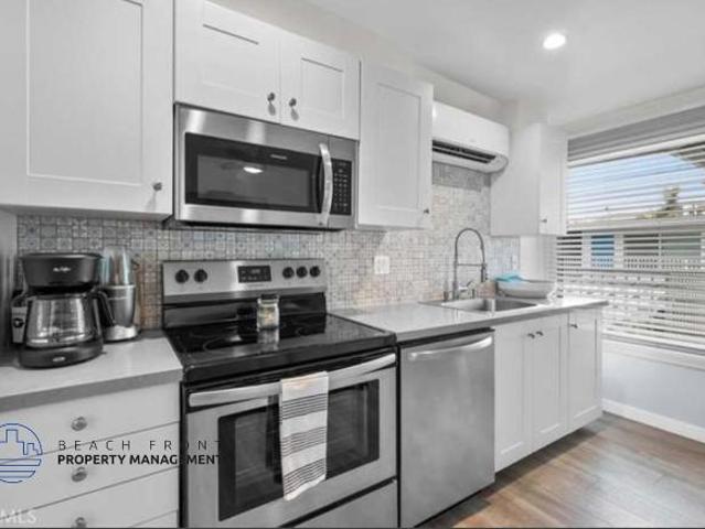 Apartment for rent in Hermosa Beach, California