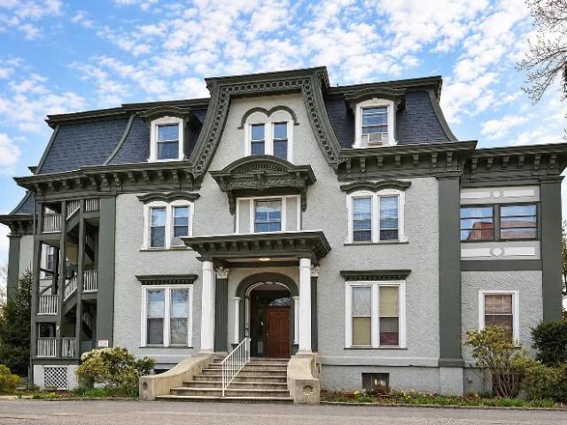Condo for rent in Plainfield, New Jersey
