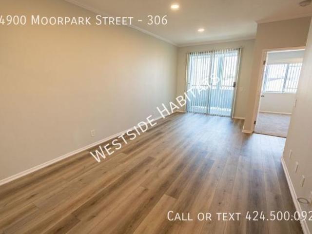 Condo for rent in Sherman Oaks