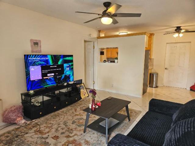 Condo for rent in Oakland Park, Florida
