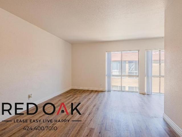 Condo for rent in Reseda