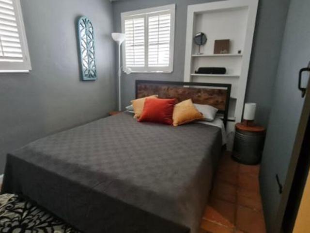 Condo for rent in Hollywood