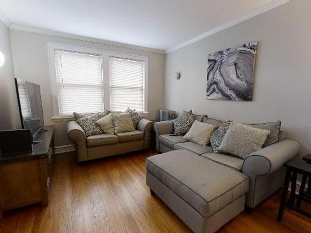 Condo for rent in Berwyn
