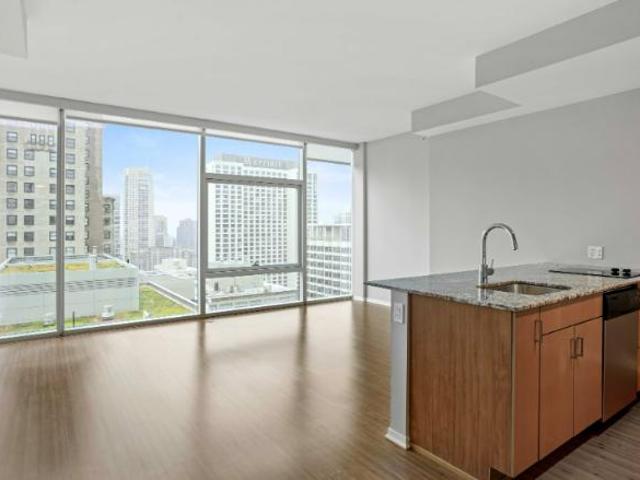 Condo for rent in Chicago Park, Illinois