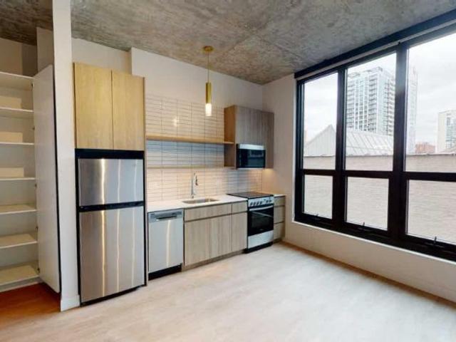 Condo for rent in Chicago Park, Illinois