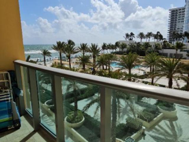 Condo for rent in Hollywood, Florida