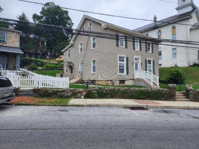 Condo for rent in Chester, Pennsylvania